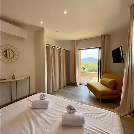 Maison Chaleureuse Acces Prive A La