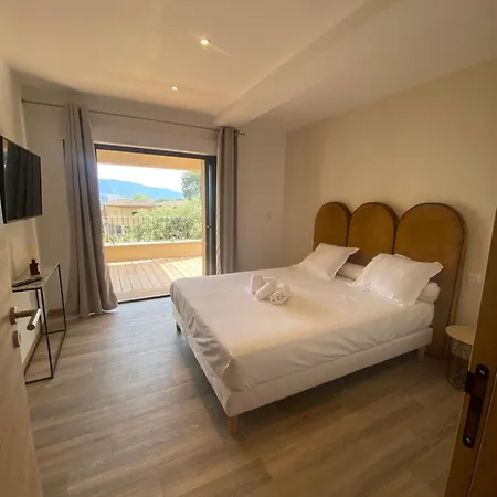 Maison Chaleureuse Acces Prive A La * Olmeto (Corsica)